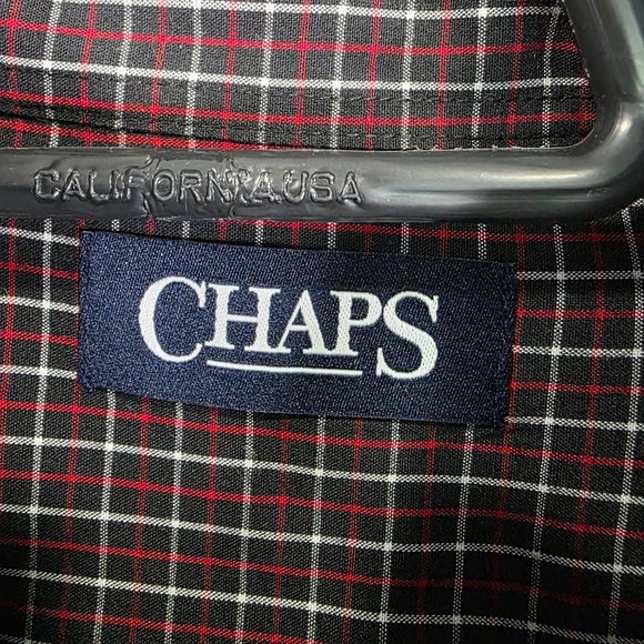 Mens Chaps Red & Black Plaid Shirt Classic Fit Long Sleeve Button Down Size M - Picture 3 of 9